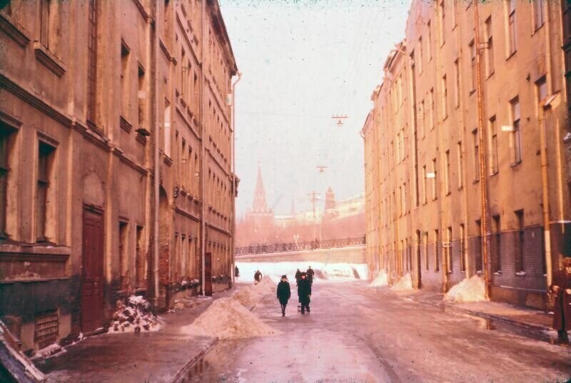 Цветные фотографии Москвы 1955 года