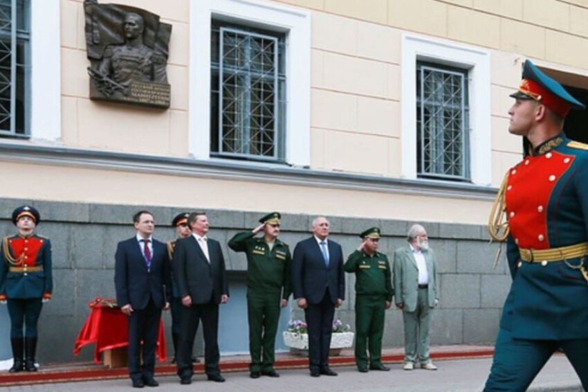Эрмитаж обвинил посетителя в оскорблении ветеранов 1812 года