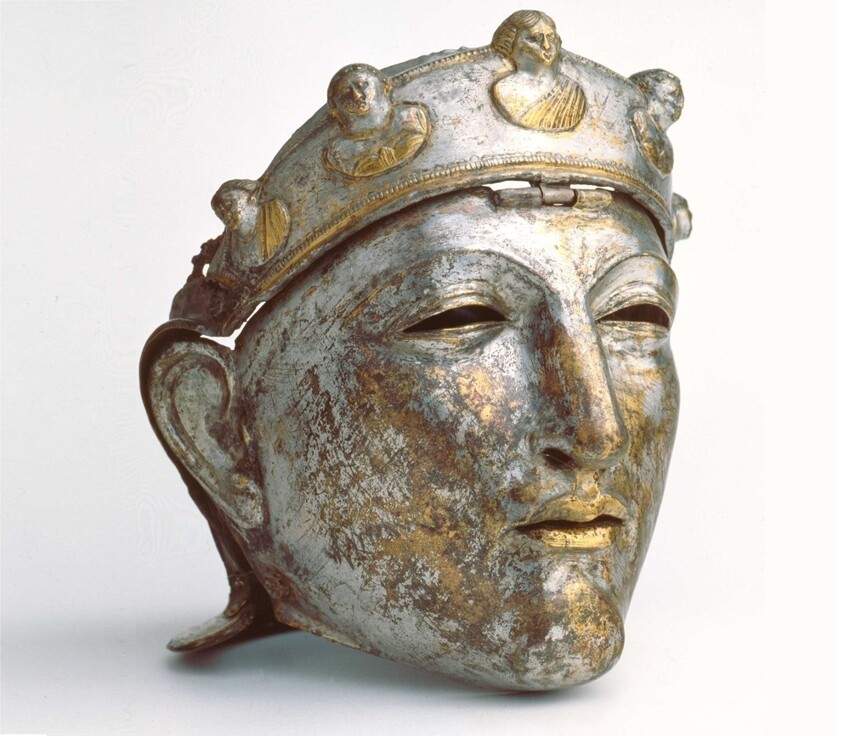 29. Шлем с защитной маской, которые носили всадники элитной римской кавалерии