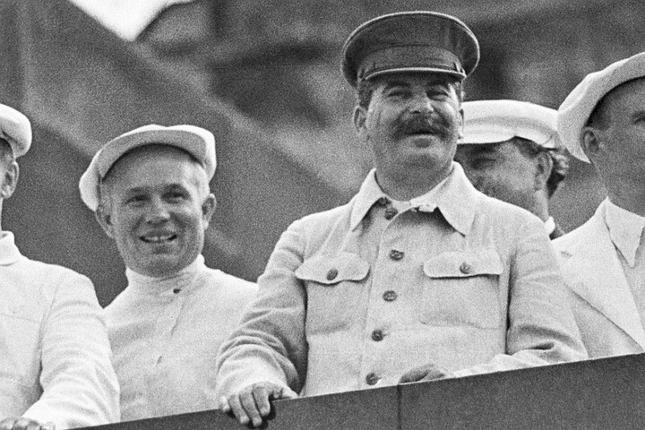 В 1960 году находясь в США Никита Хрущёв, глава СССР, узнал о празднике Хэллоуин