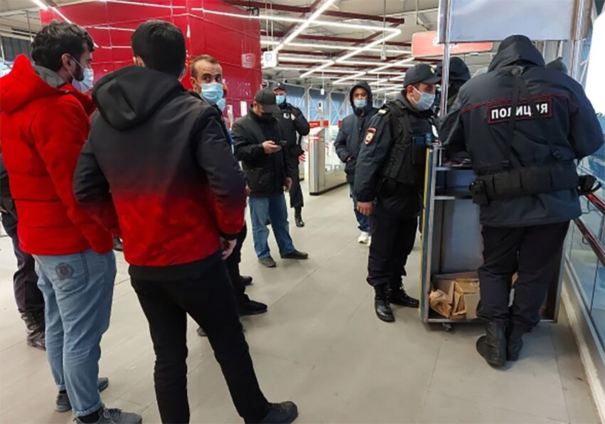 «Мигранты не боятся угроз вызова полиции – знают, что никто не приедет»: гастарбайтеры составили 45%