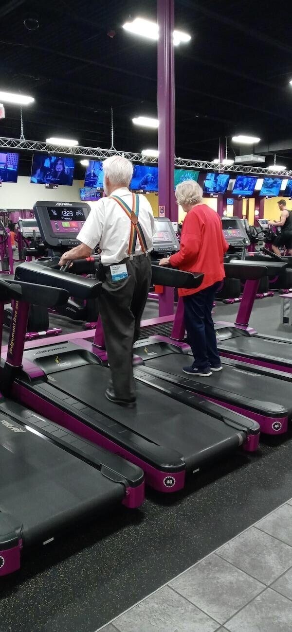 "Эти старички всегда вместе ходят в наш спортзал. Самая трогательная картина, какую я видел"