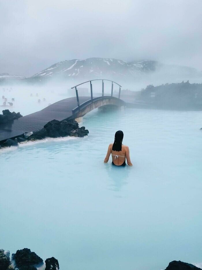 23. Голубая лагуна в Исландии, геотермальный горячий источник