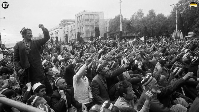 Михаил Трухин. По коридорам гостиницы «Душанбе» бегали вооруженные люди, искали, где живут русские