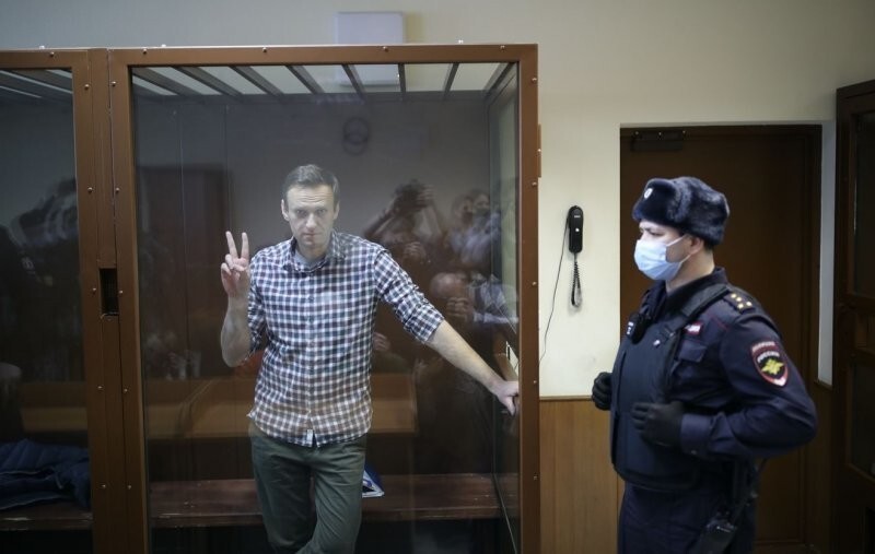 «Дождь» выблевал очередной бред сумасшедшего о судьбе уголовника Навального