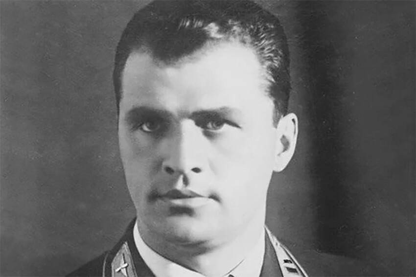 Первый дважды Герой Советского Союза посмертно в Великую Отечественную. Почему он провел только 4 дня на войне?