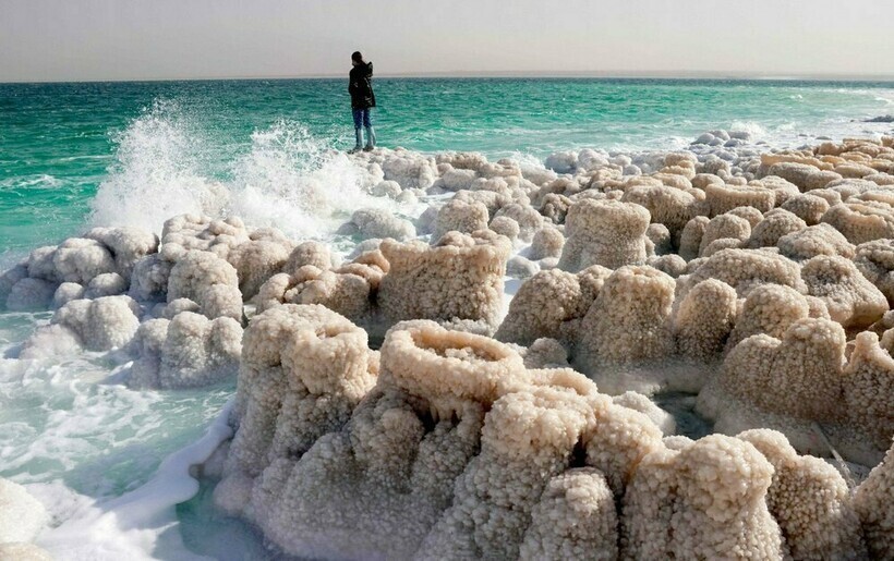 14 грустных фото о том, как исчезает Мертвое море