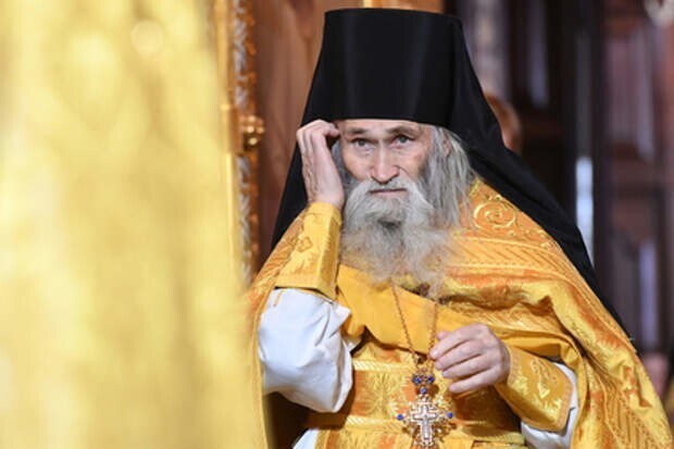 Духовник патриарха Кирилла связал пандемию коронавируса с почитанием Сталина и Ленина