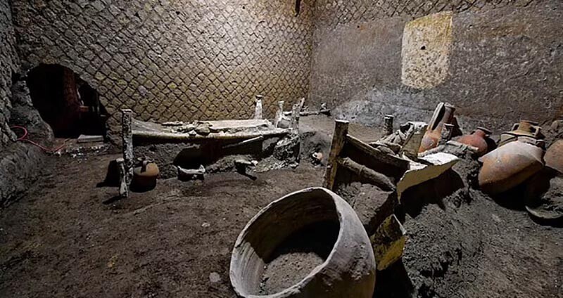 На развалинах древнего города Помпеи археологи обнаружили «комнату рабов»