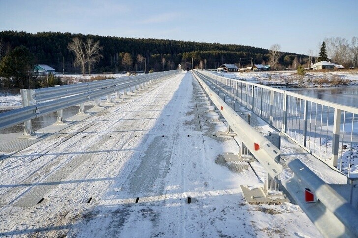Новый мост через реку Зима построен в Иркутской области