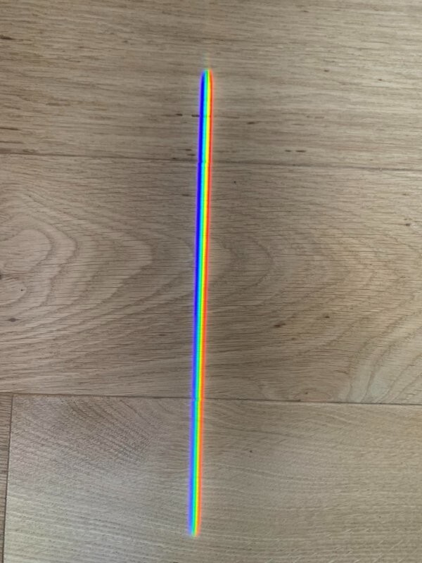 20. "Идеальный спектр на полу у меня дома"