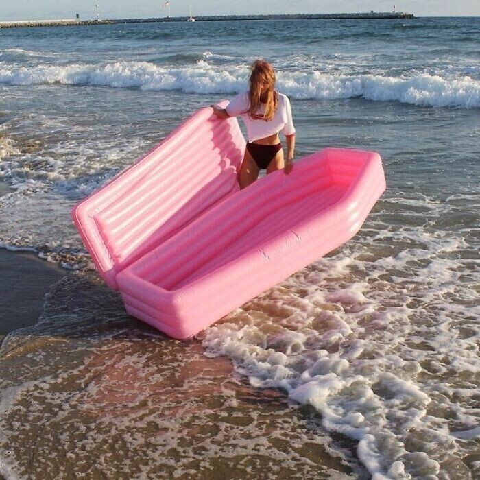 Надувная игрушка для пляжа