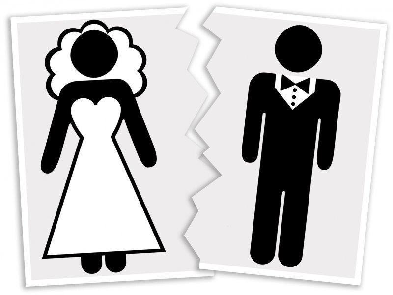Юристы рассказали о правах супруга на доходы жены после развода