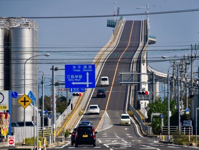 8. Мост Эшима Охаси, Япония