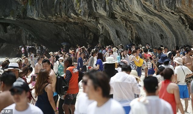 Знаменитый залив из фильма «Пляж» с Леонардо ДиКаприо снова откроют для туристов
