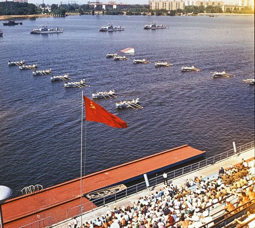 Цветные фотографии времён СССР