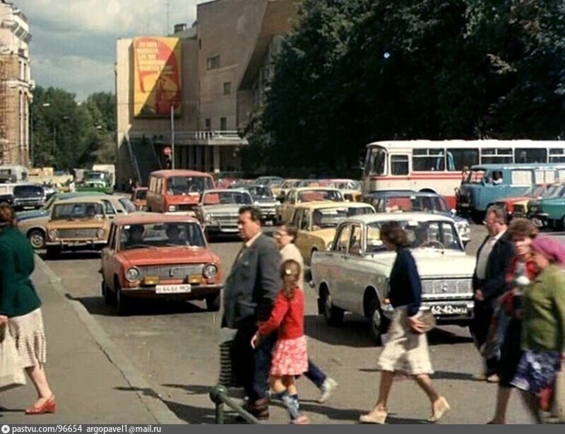 Цветные фотографии времён СССР. Часть 2