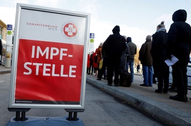 Шприцуют – все!!! Полный локдаун и обязательная вакцинация для всех объявляются в Австрии