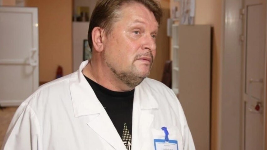 Главврач сахалинской больницы уничтожал вакцину и давал ложные QR-коды