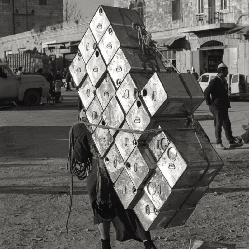 Переноска канистр. Иерусалим, старый Город, 1969 год, Израиль