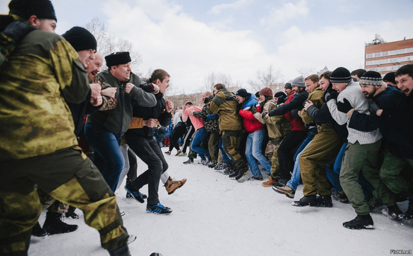 Городок у нас небольшой