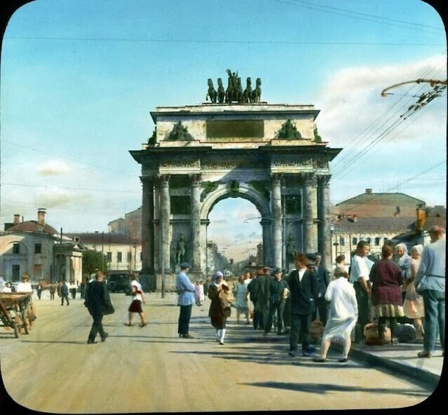 Триумфальные ворота на площади Тверская застава, Москва, 1931 г.