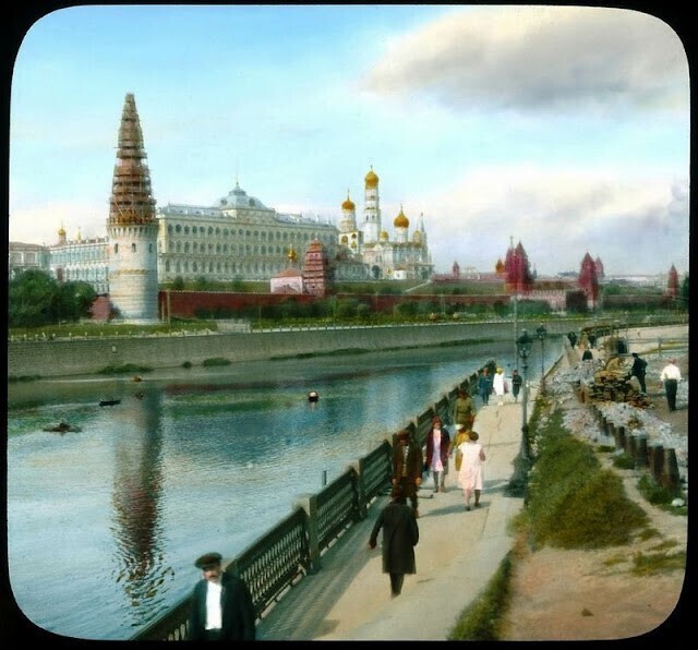 Вид на Кремль с Большого каменного моста, Москва, 1931 г.
