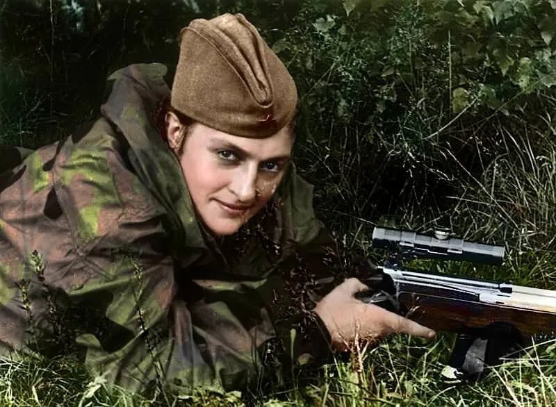 Людмила Павличенко - самая успешная женщина-снайпер в истории: на ее счету - 309 фашистов