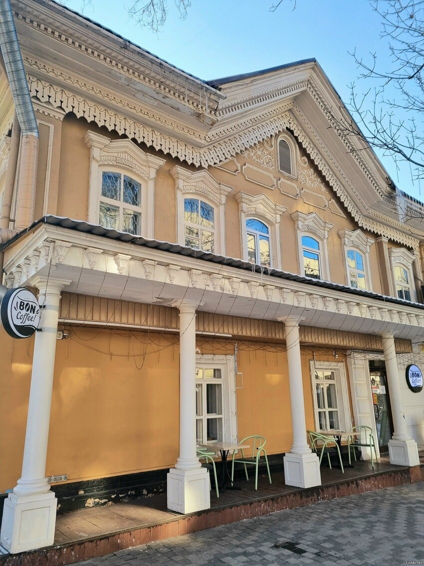 Дома 'эпохи Верного