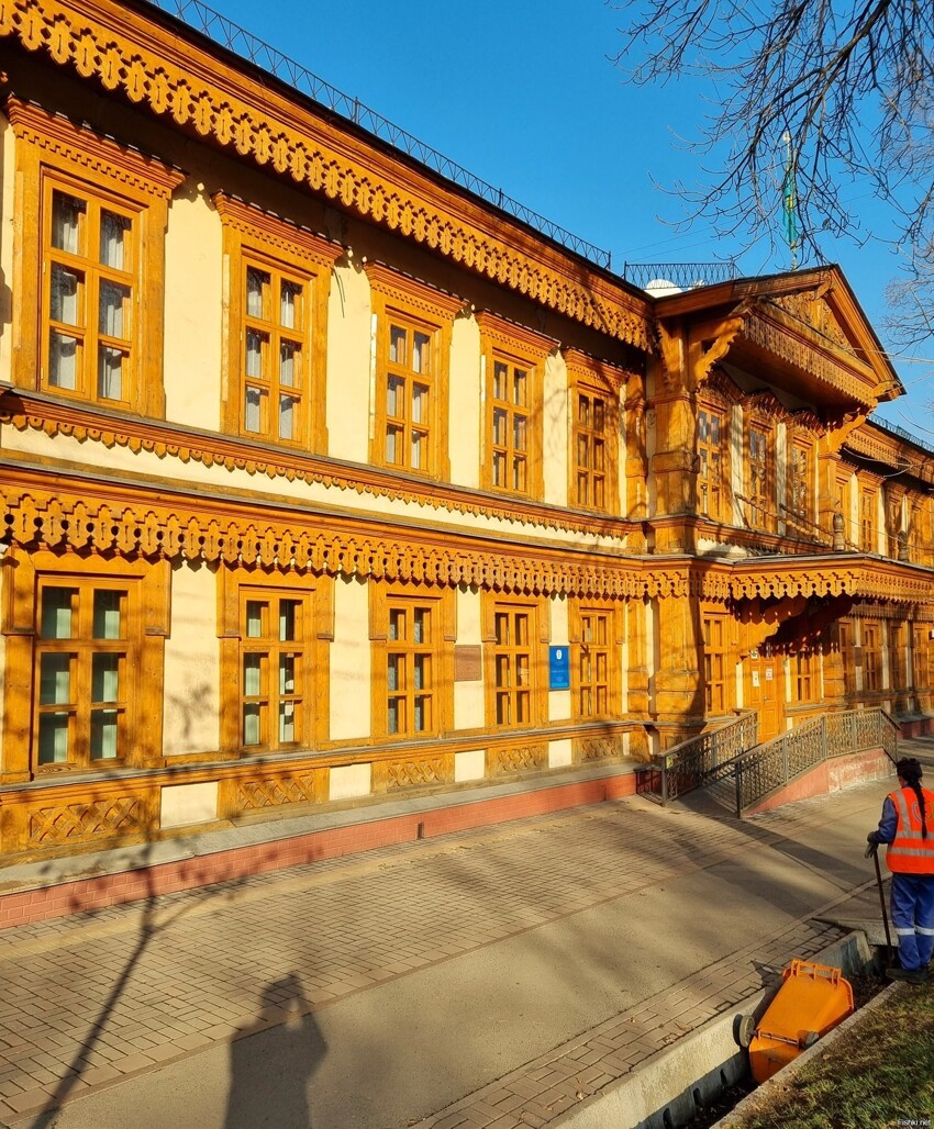 Дома 'эпохи Верного