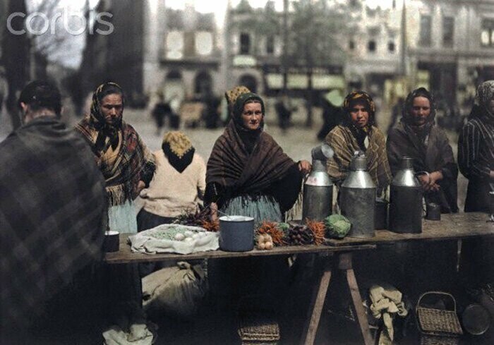 польские крестьянки на рынке в Кракове, 1920 год