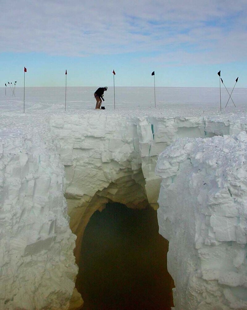 Ледяной приют: как хоронят полярников в Антарктиде