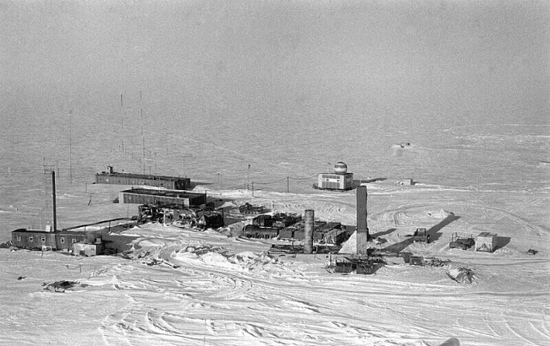 Научно-исследовательская станция "Восток" (Южный геомагнитный полюс), 1984 год