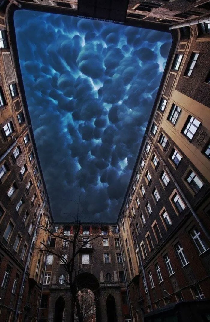 1. Облака над Санкт-Петербургом