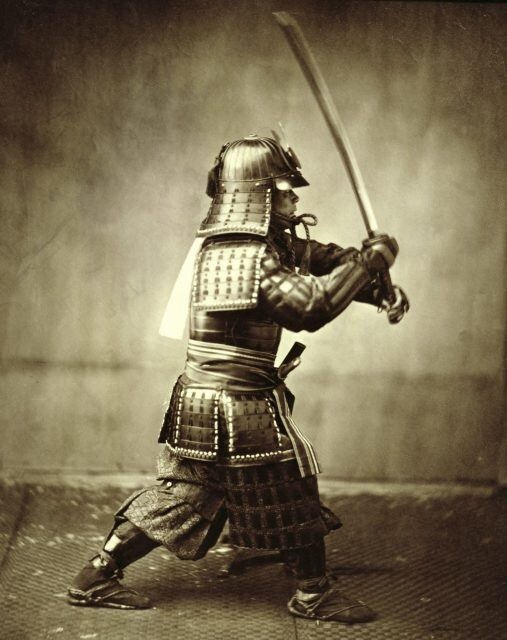 13. В теории, самурай мог бы отправить Аврааму Линкольну сообщение по факсу