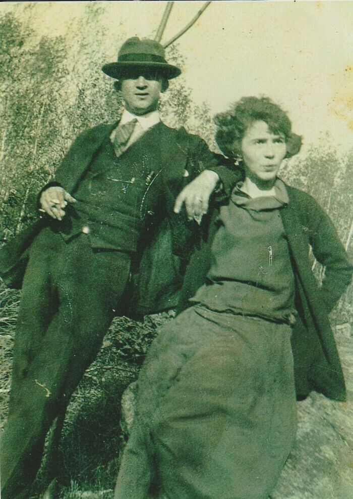 "Мои прадедушка и прабабушка, конец 1920-х годов"