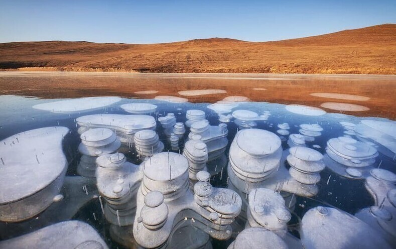 Метановые пузыри на Байкале: откуда они взялись и почему опасны?