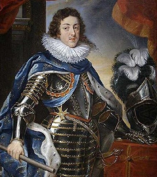 1. Людовик XIII задал моду на мужские парики, которая продержалась 200 лет, потому что начал лысеть.
