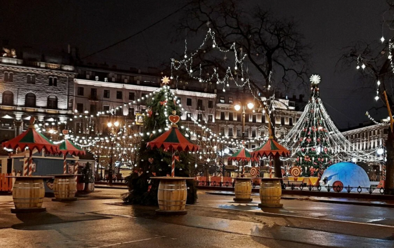 10 главных мест Петербурга с новогодней атмосферой