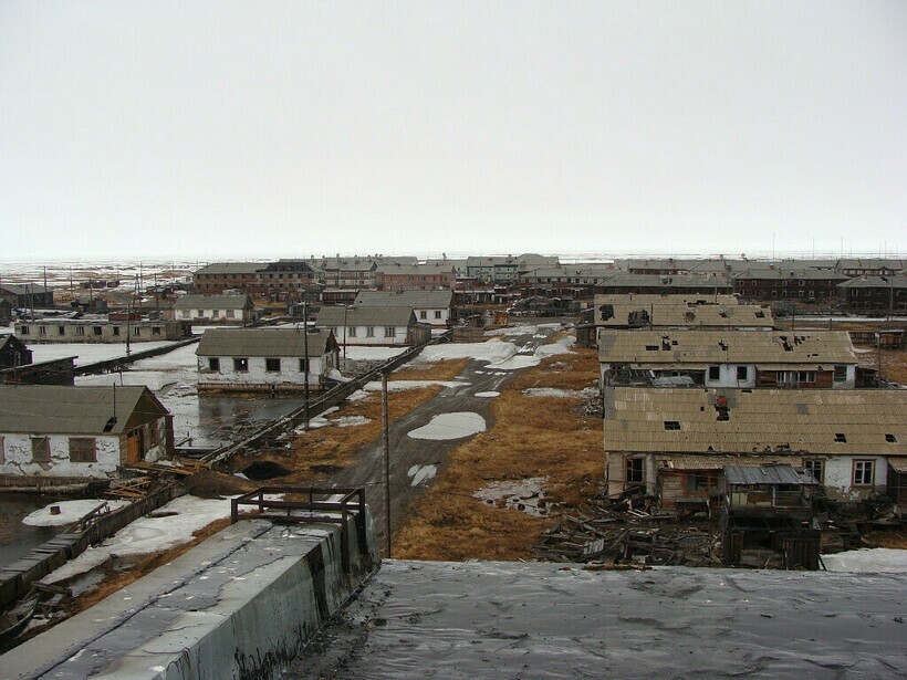 10 заброшенных городов России, где время остановилось