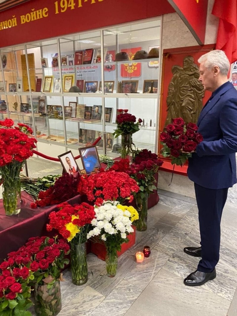 Я вижу минимум административное нарушение. Нужно промолчать, по-твоему?