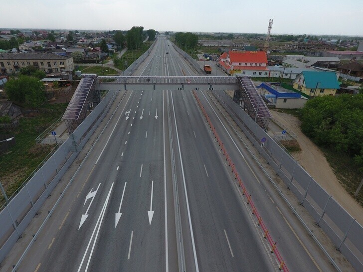 Почти 85 км трассы Р-404 в Тюменской области расширили с двух до четырех полос движения