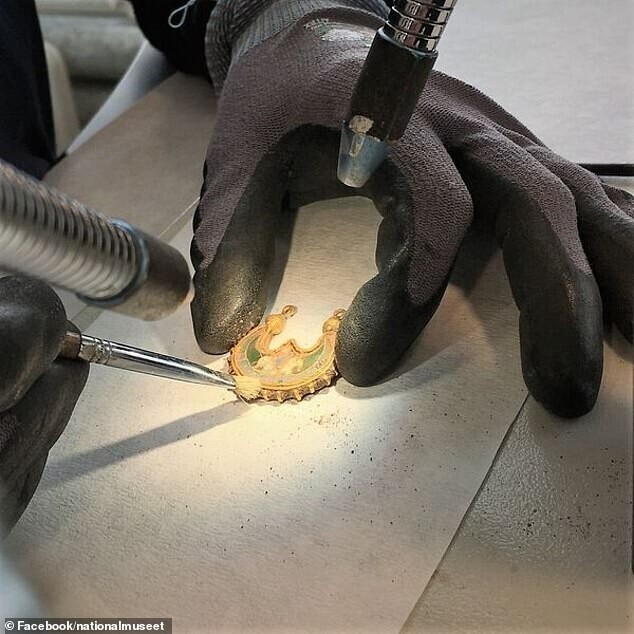 В Дании нашли потрясающую золотую серьгу родом из Византии