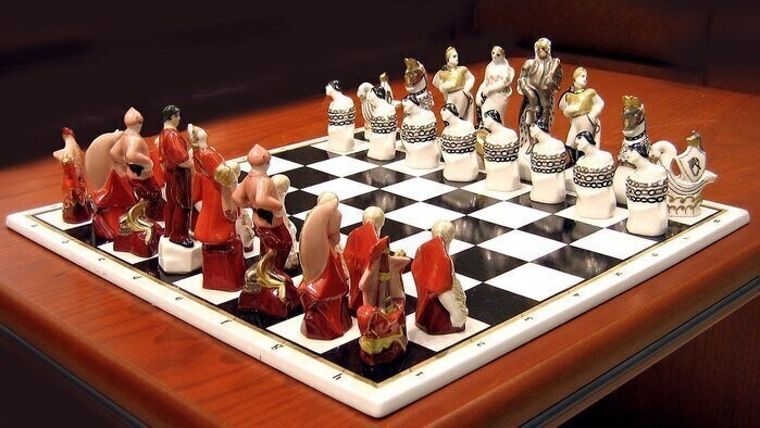 Шахматы "Красные и белые"