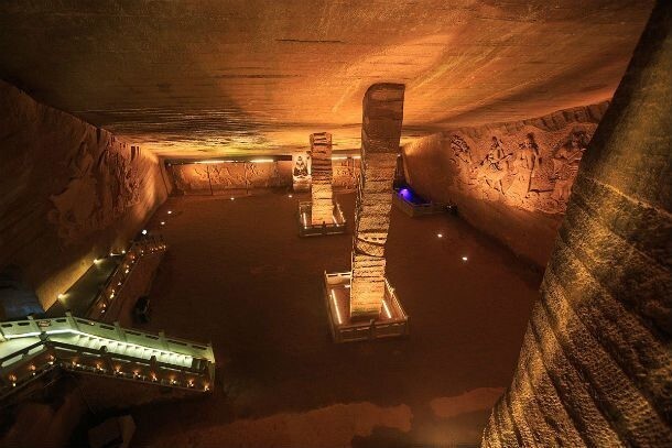 25 самых удивительных пещер и подземных сооружений в мире