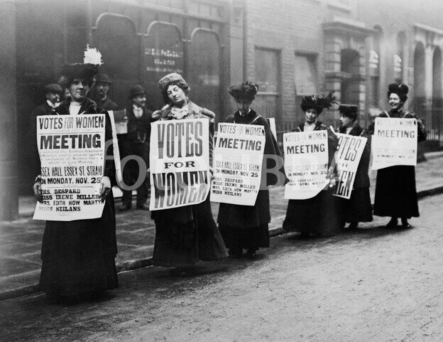 1910-е г. Демонстрация суфражисток, требуюзщих право голоса