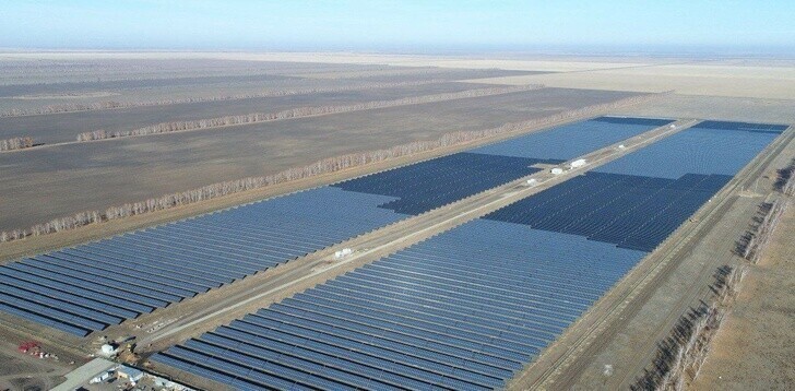 В Омской области начала работу новая солнечная электростанция