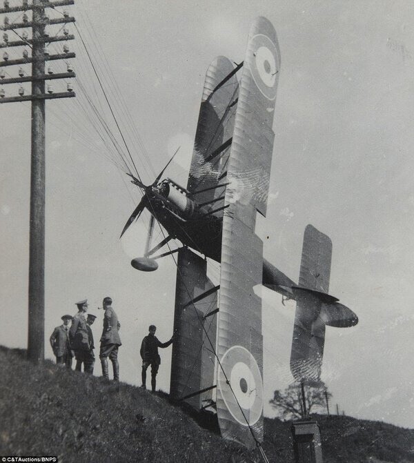 Королевская военно-воздушная летная школа BE2 Light Bomber, Англия, около 1917 года.