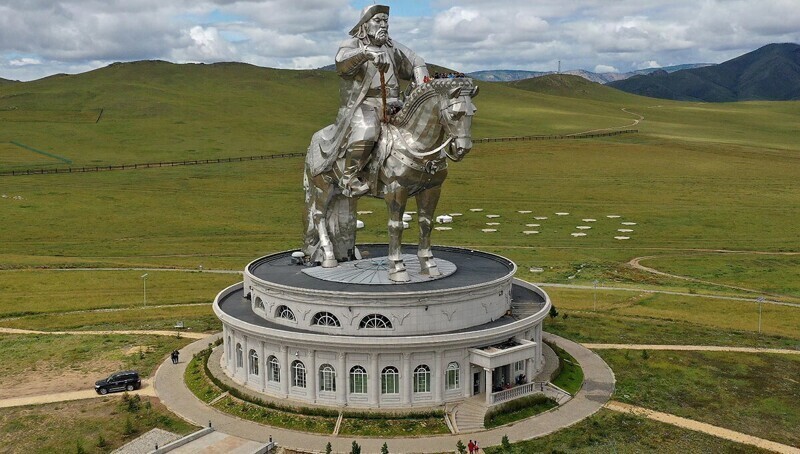Таинственная гробница Чингисхана: почему почти 800 лет её не могут отыскать