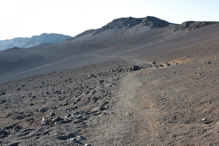Прогулка по кратеру вулкана